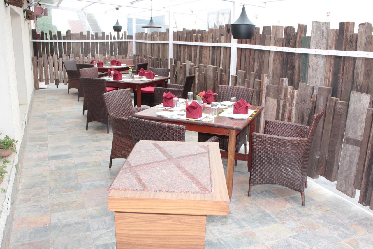 One Earth Royale Boutique Hotel Mussoorie Ngoại thất bức ảnh