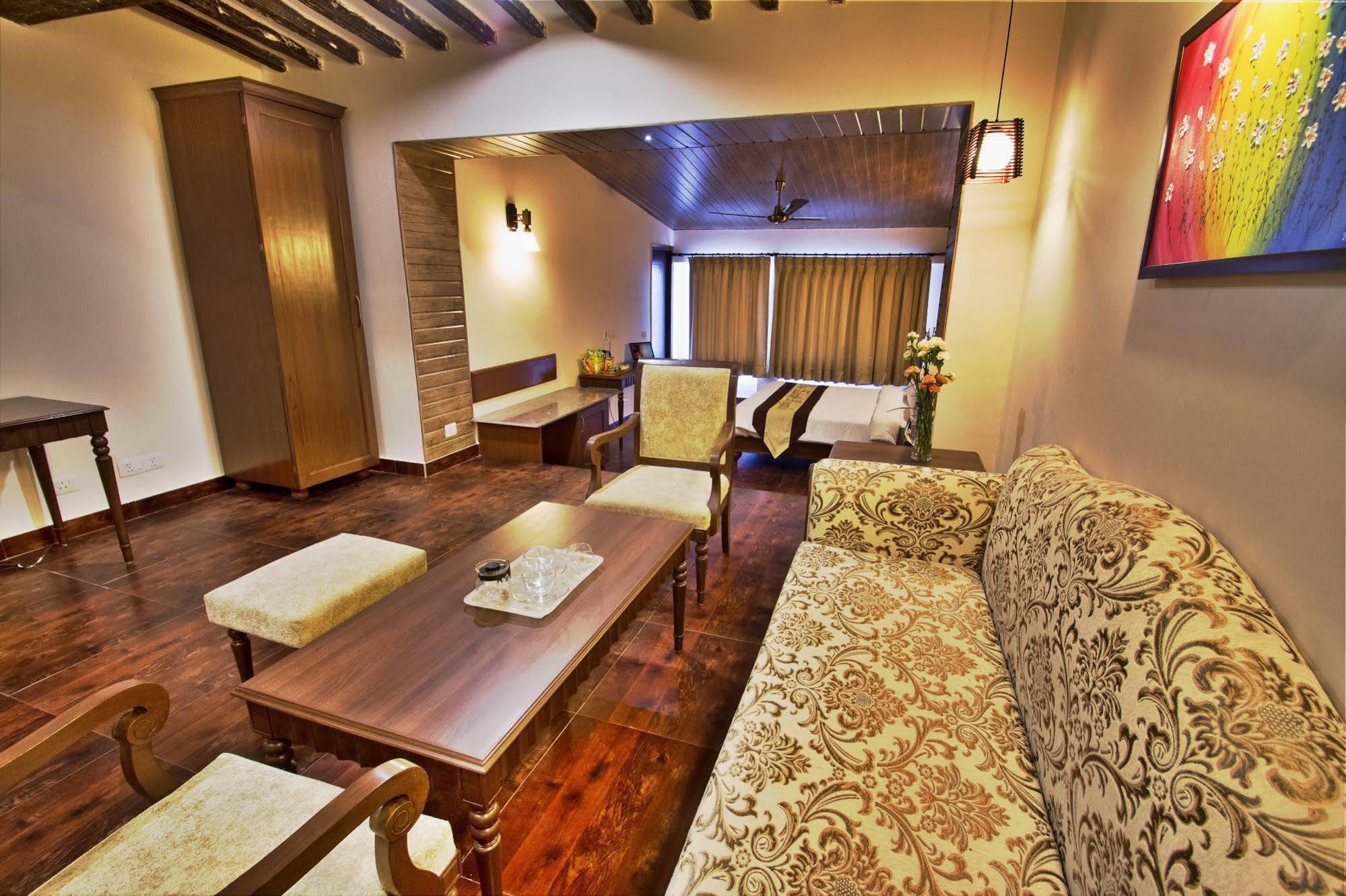 One Earth Royale Boutique Hotel Mussoorie Ngoại thất bức ảnh