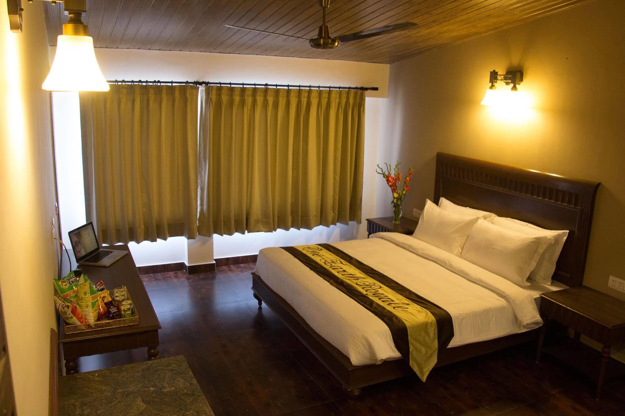 One Earth Royale Boutique Hotel Mussoorie Ngoại thất bức ảnh